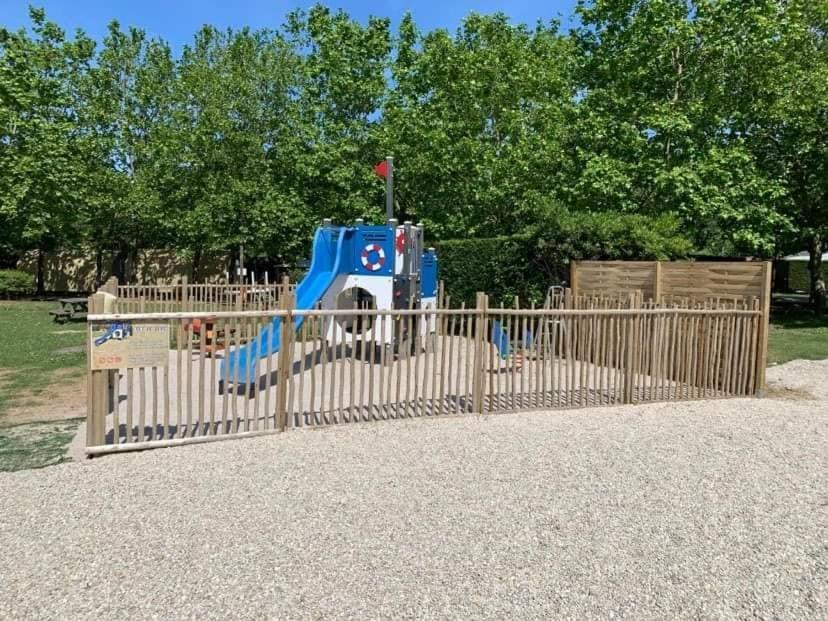 Camping Les Maraises Saint-Martin-de-Re ภายนอก รูปภาพ